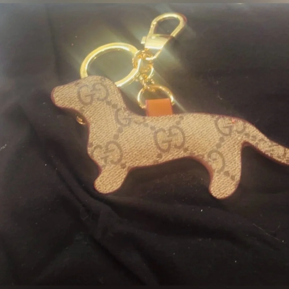 Adorable Gucci Monogram GG Dog Shaped Keychain with Gold Accents - Picture 5 of 6